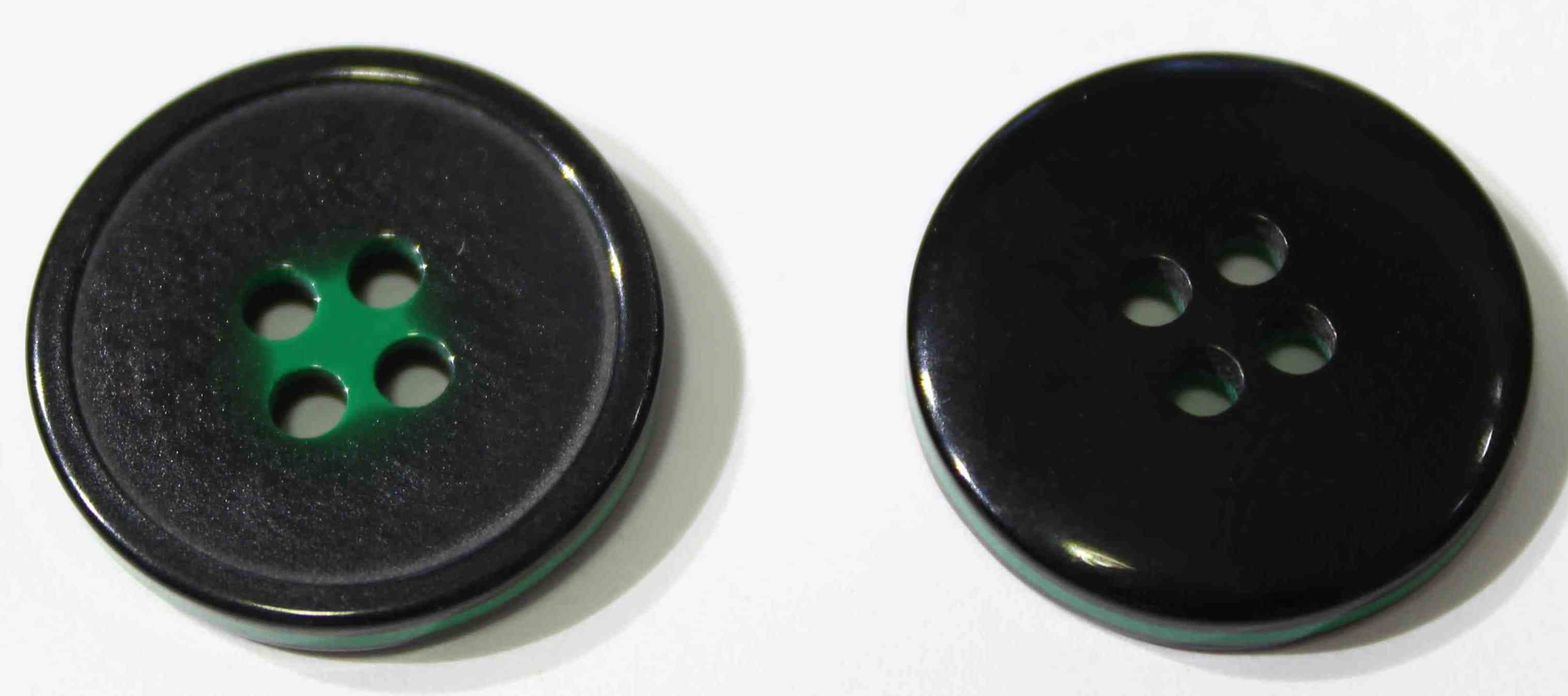 0386-А Пуговица четыре прокола 20мм черный/зеленый