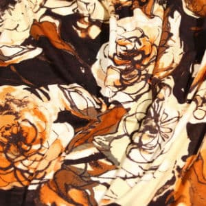1455/1 Трикотаж вискозный крупные цветы на темно-темно-коричневом