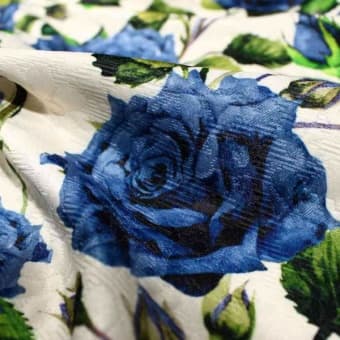 1680 Жаккард хлопок натуральный синие розы на молочном фоне